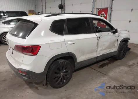 2022 Volkswagen Taos 1.5T S z USA, uszkodzony, nr VIN 3VVCX7B22NM050565